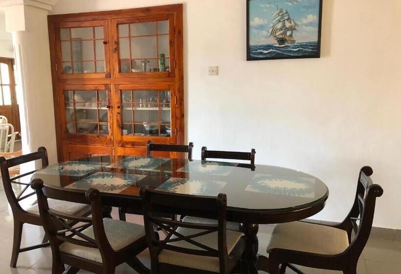 Пансион Pearl House