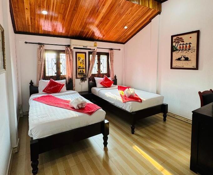 Pension Singharat Guesthouse