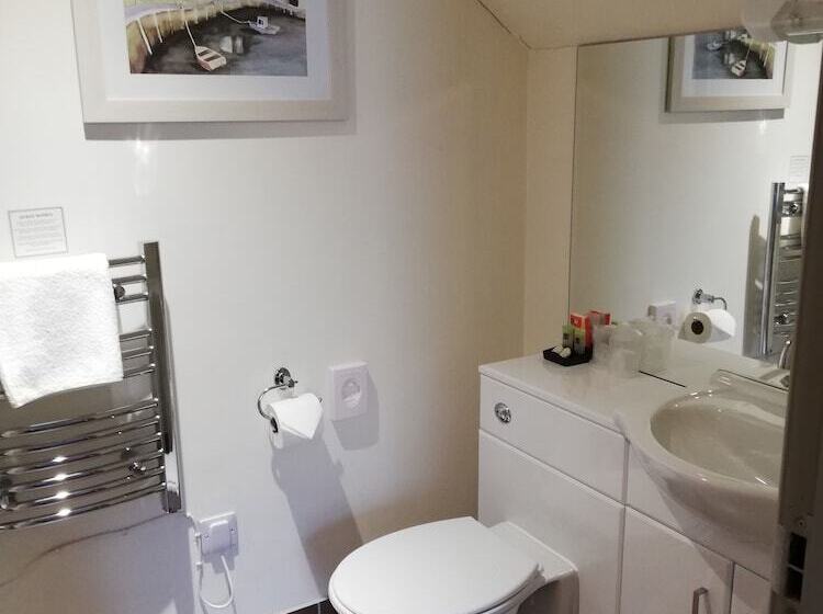 膳宿费 The Claremont