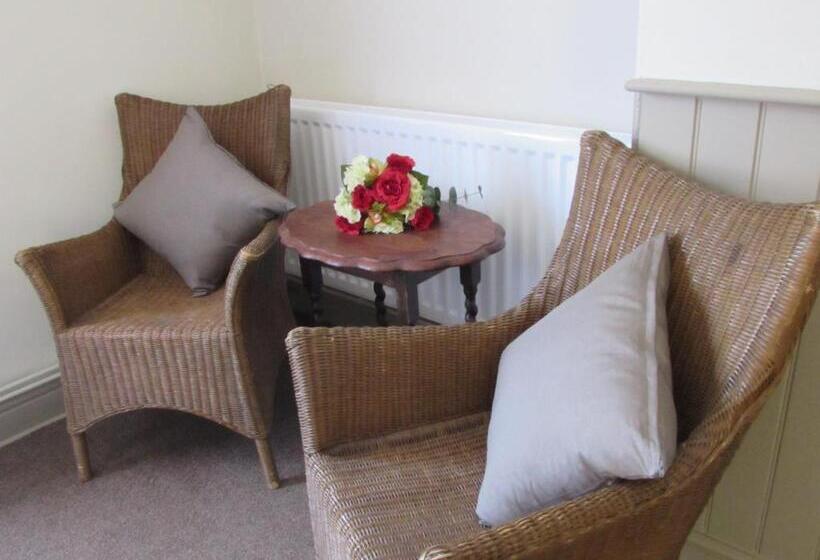 膳宿费 The Claremont