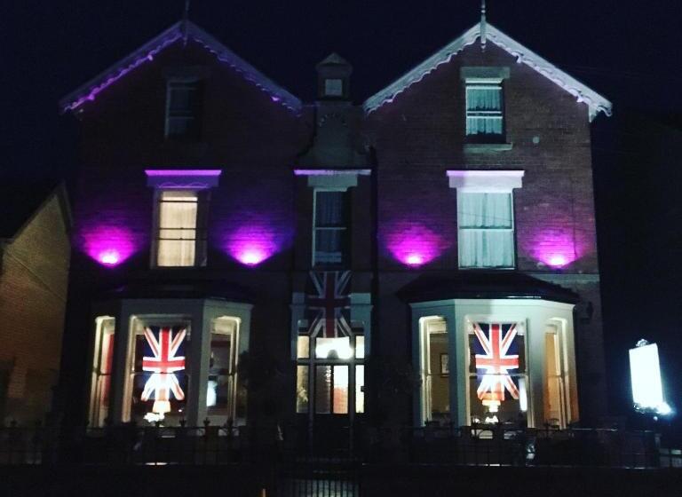 膳宿费 The Claremont