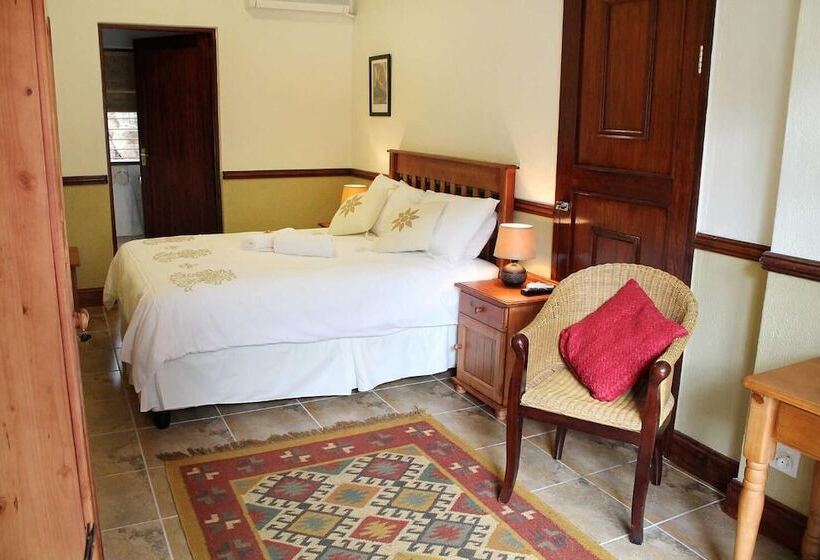 פנסיון The Palms Guesthouse