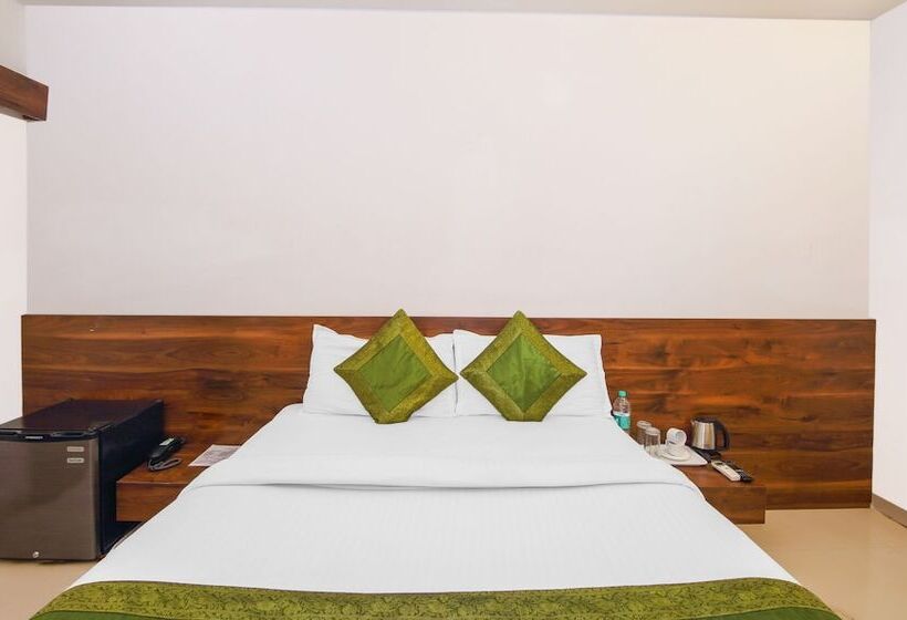 אתר נופש Treebo Swamini Niwas