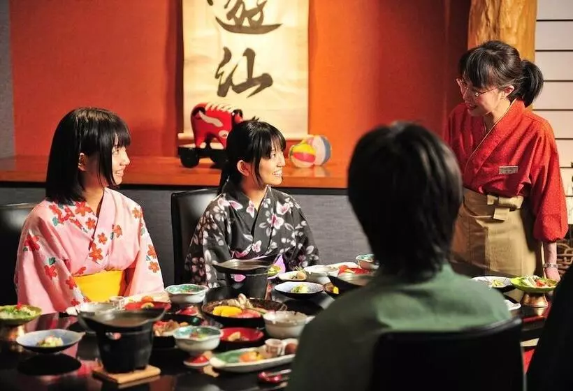 旅館 Kutsurogijyuku Shintaki