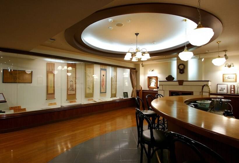 Рёкан Kutsurogijyuku Shintaki