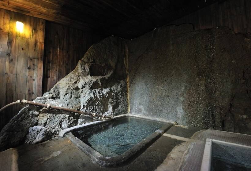 Рёкан Kutsurogijyuku Shintaki