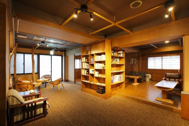 旅館 Kutsurogijyuku Shintaki