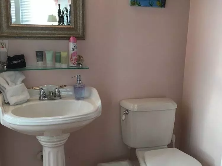 Surf Song Bed & Breakfast