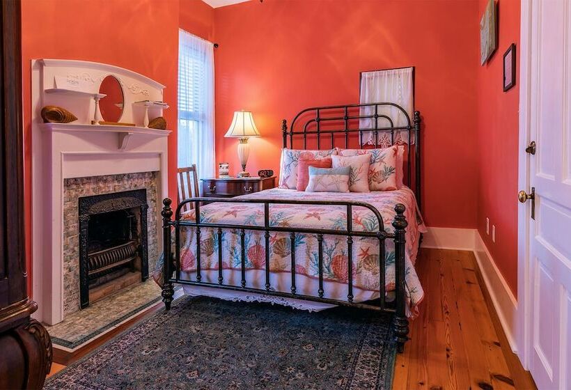 Surf Song Bed & Breakfast