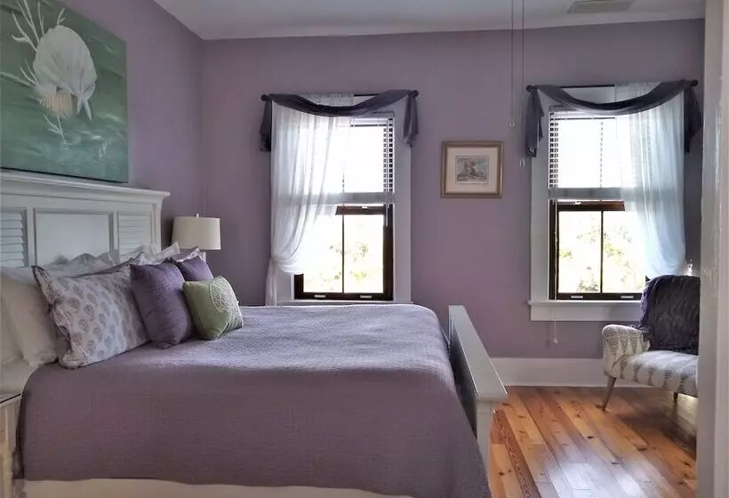 Surf Song Bed & Breakfast