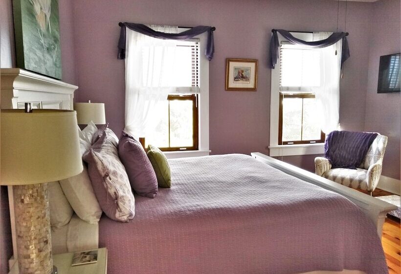 Surf Song Bed & Breakfast
