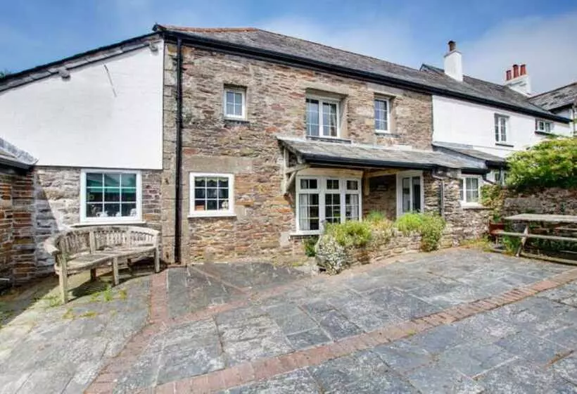 West Bowithick Cottages