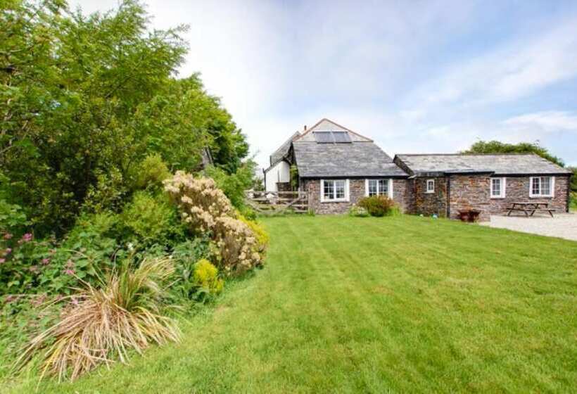 West Bowithick Cottages