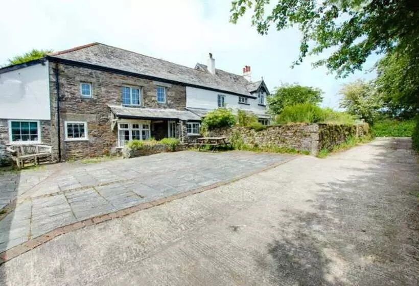 West Bowithick Cottages