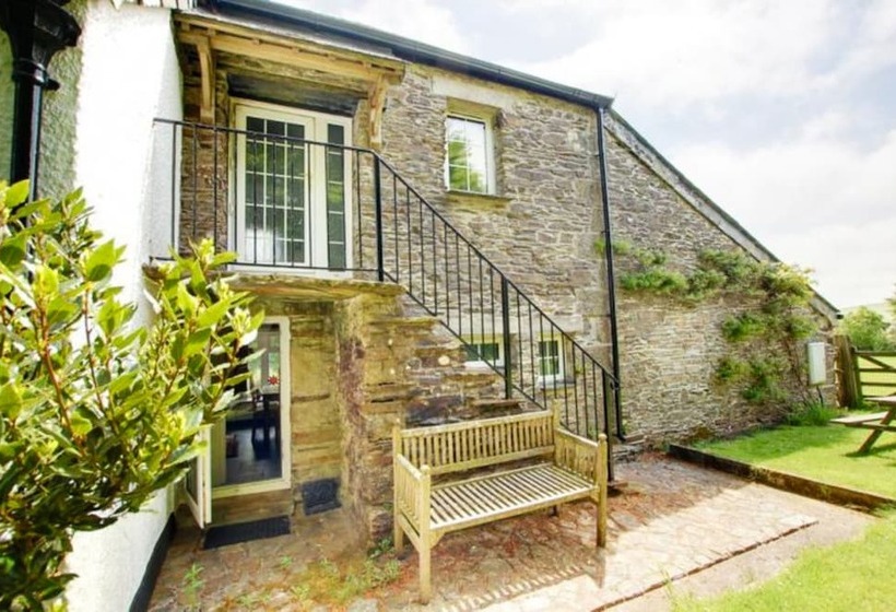 West Bowithick Cottages