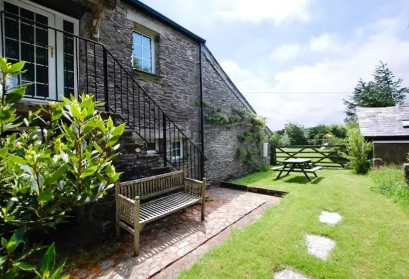West Bowithick Cottages