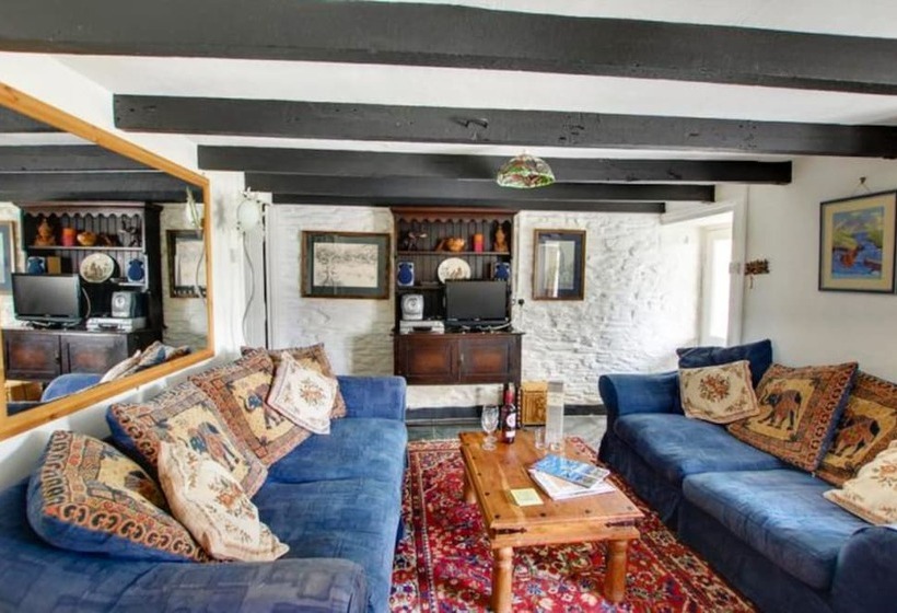 West Bowithick Cottages