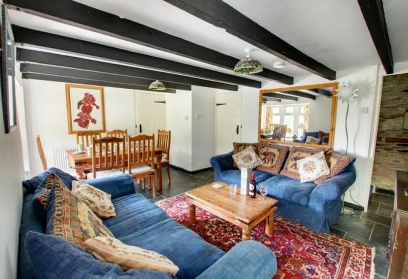 West Bowithick Cottages