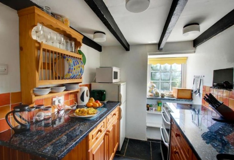 West Bowithick Cottages