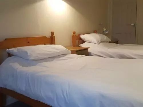 Bed and Breakfast A35 Pitstop