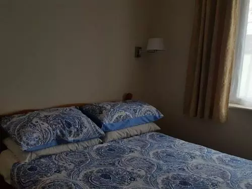 Bed and Breakfast A35 Pitstop