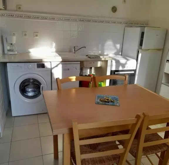 ベッドアンドブレックファースト Chambres D Hôtes Chez Cécile à Lagnes