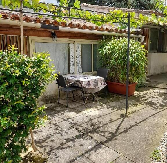 צימר Chambres D Hôtes Chez Cécile à Lagnes