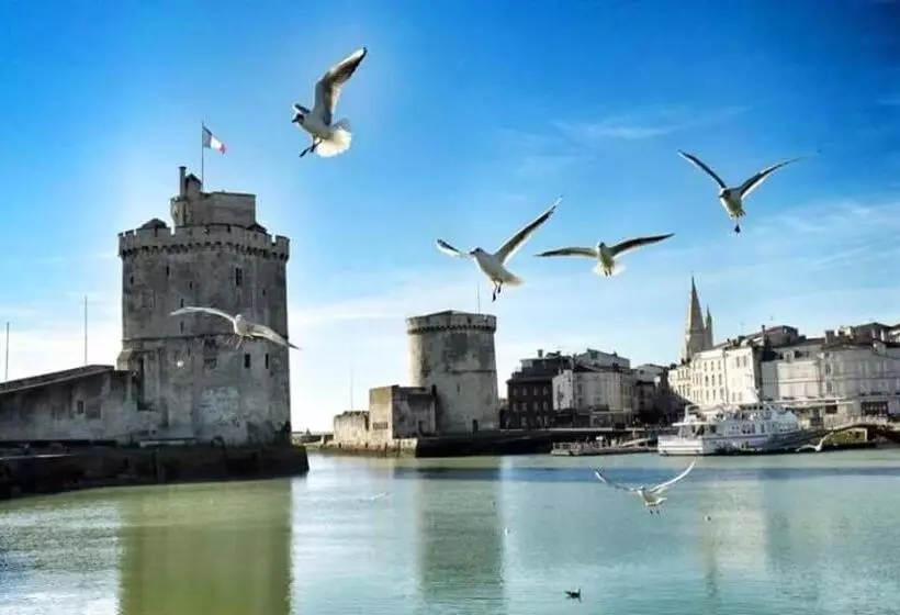 تختخواب و صبحانه Le Clos Des Oiseaux