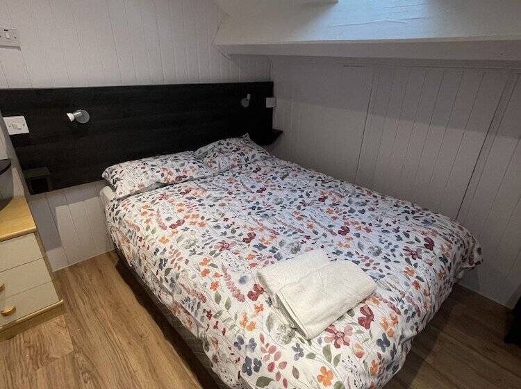 צימר OYO Queens Quarter