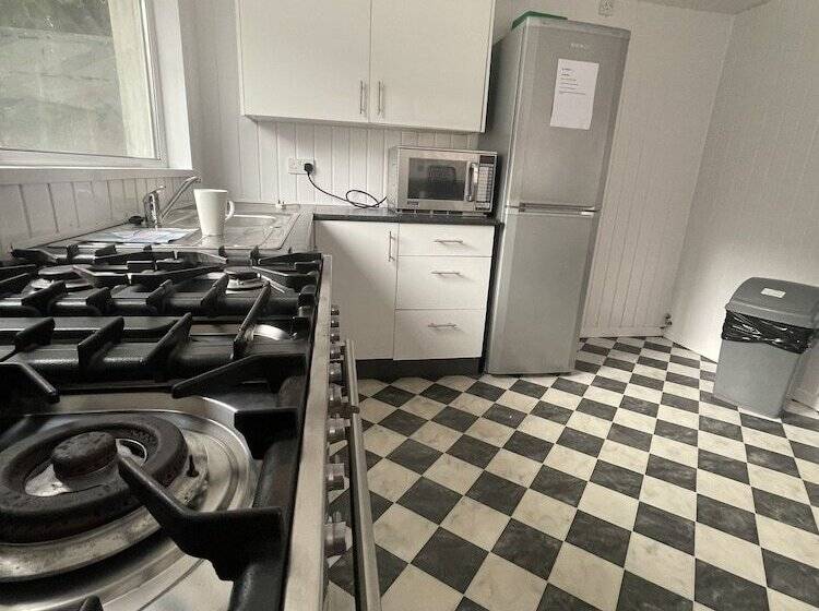 צימר OYO Queens Quarter