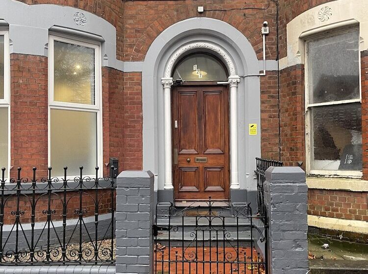 צימר OYO Queens Quarter