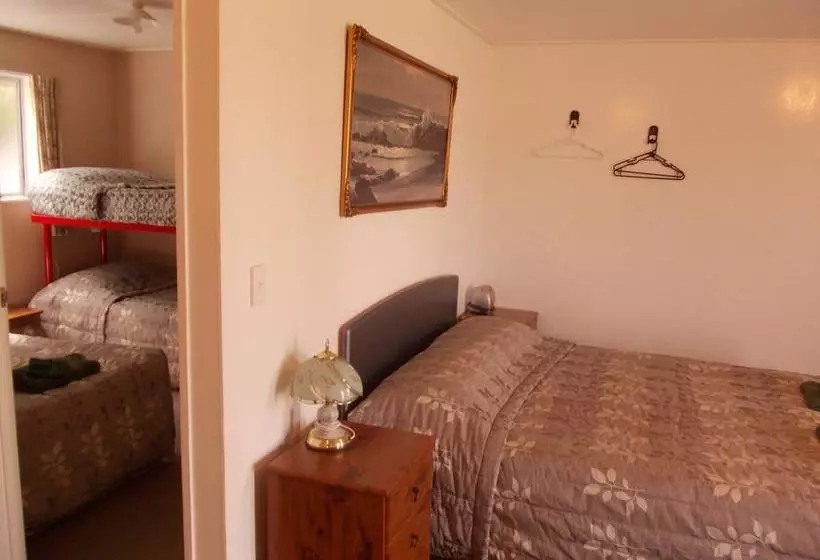 Bignell Street Motel