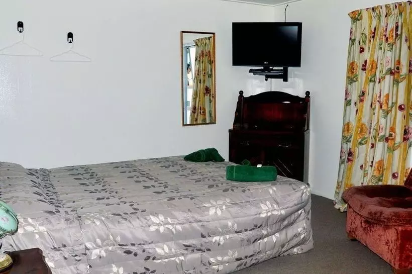 Bignell Street Motel