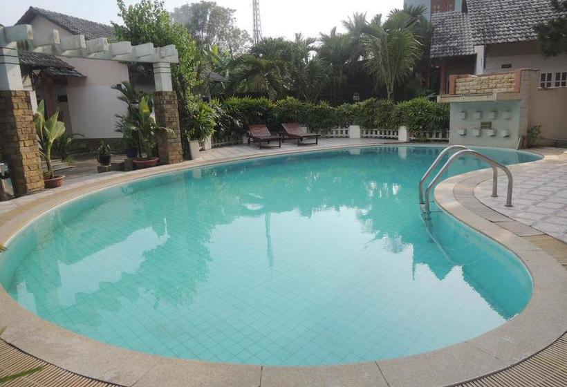 هتل Diamond Resort Bien Hoa