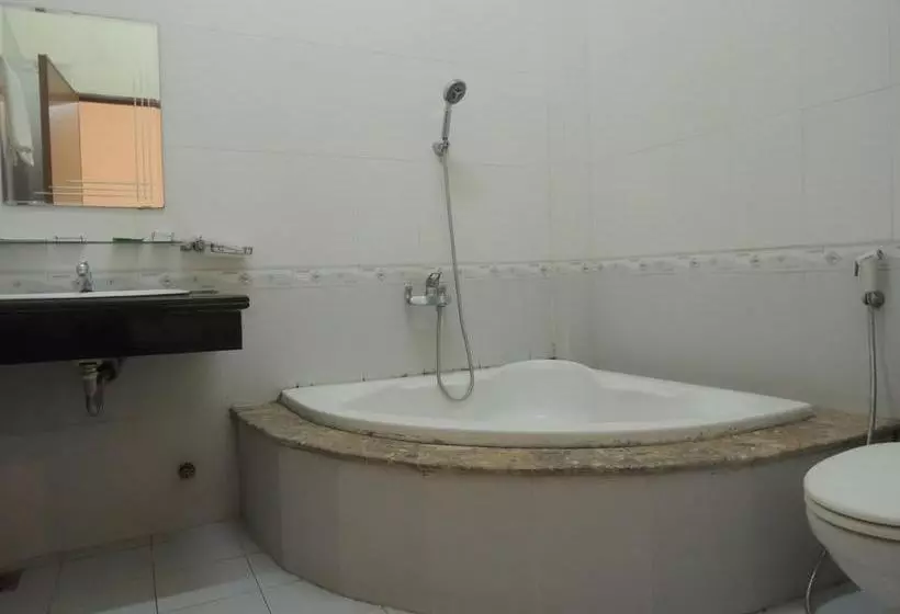 هتل Diamond Resort Bien Hoa