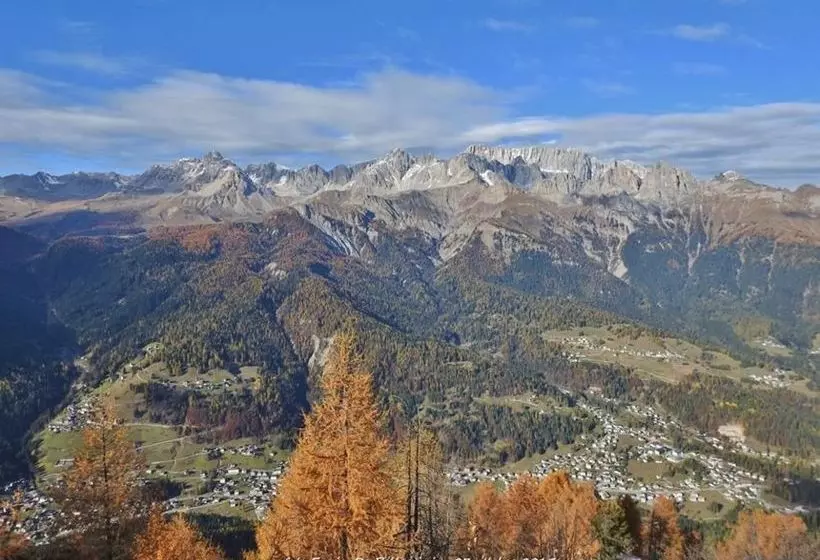Hotelli Albergo Ombrettola
