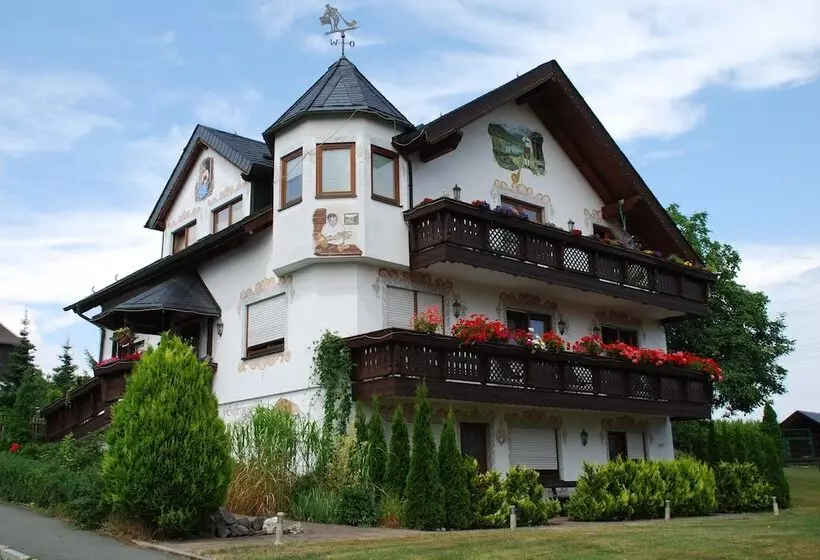 Hotelli Alpenhof