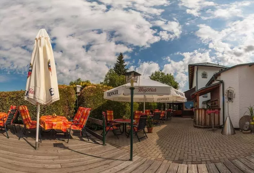 Hotelli Alpenhof