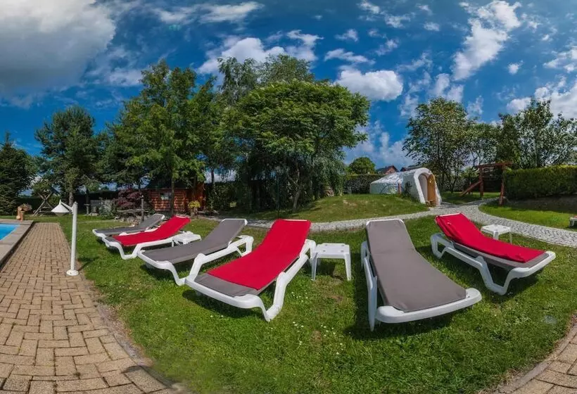 Hotelli Alpenhof