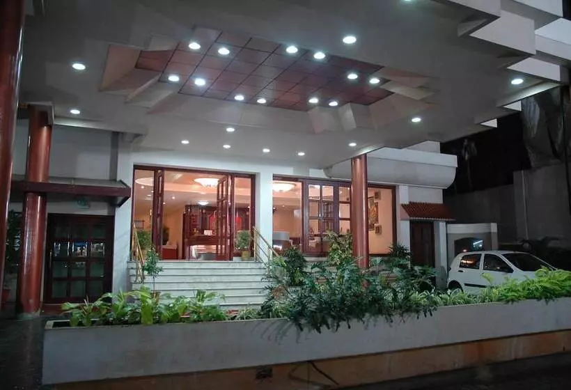 Hotelli Gnanam