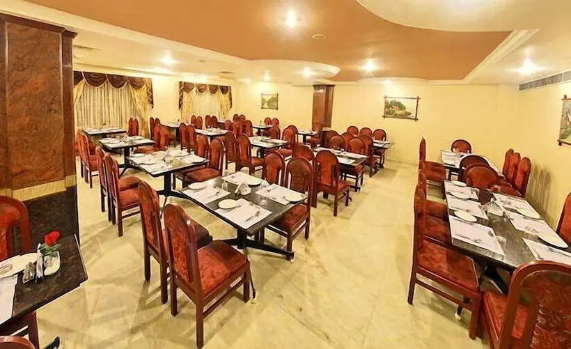 Hotelli Gnanam