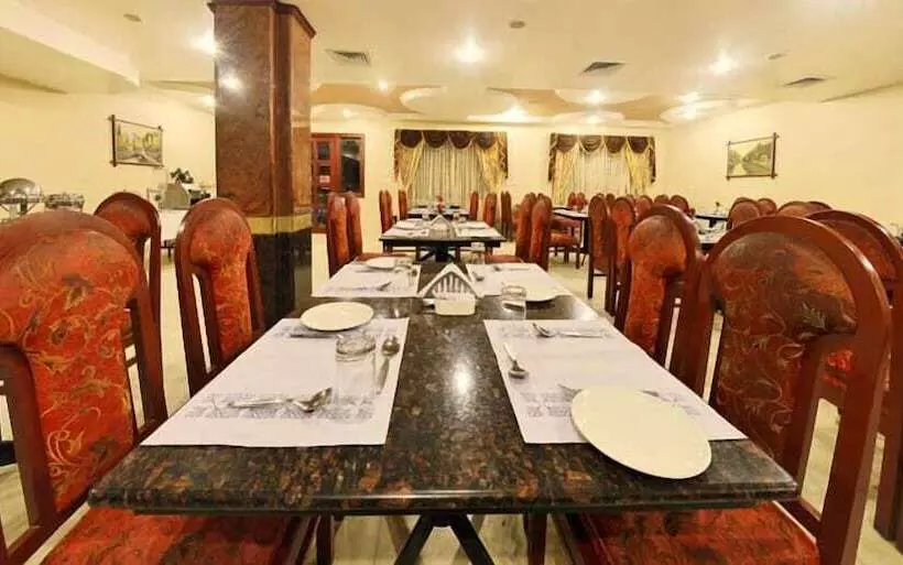 Hotelli Gnanam