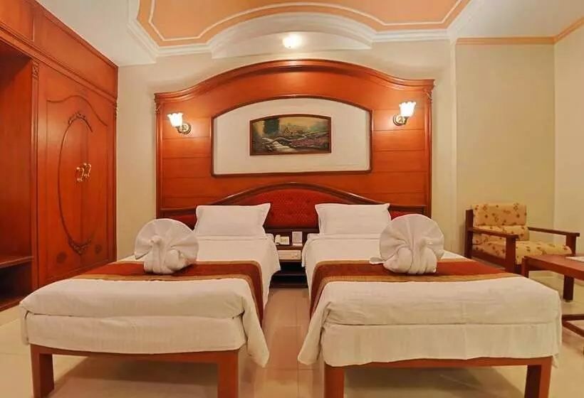 Hotelli Gnanam