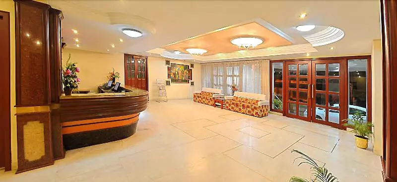 Hotelli Gnanam