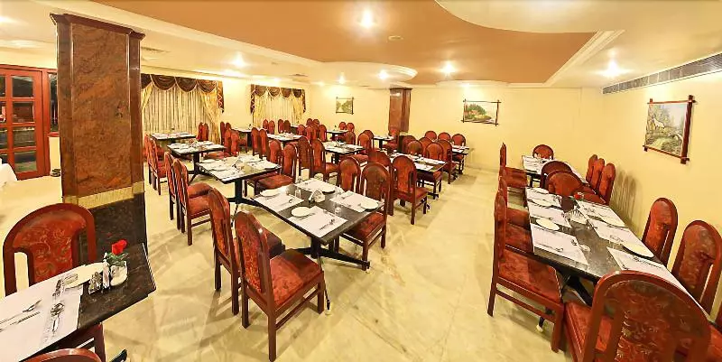 Hotelli Gnanam