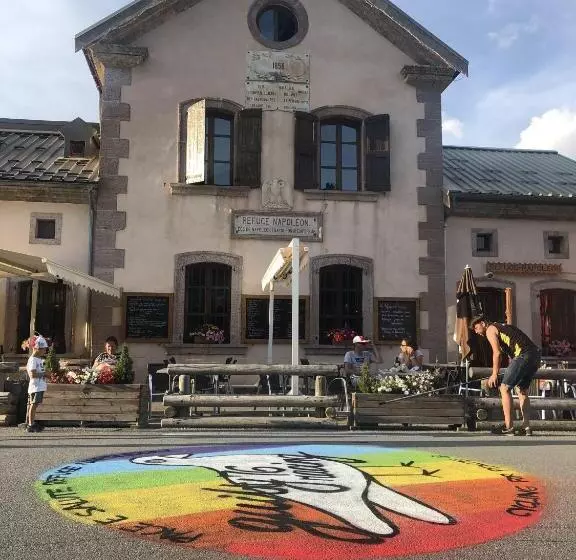 هتل Hôtel, Le Refuge Napoléon