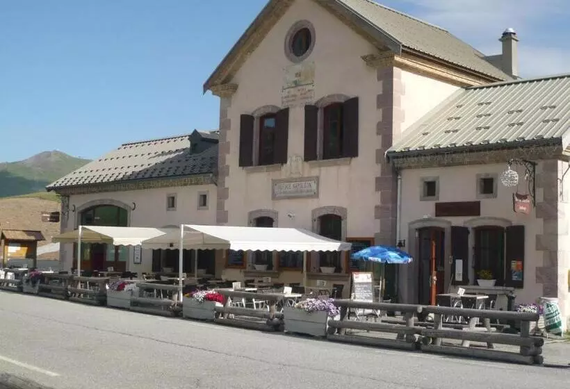 هتل Hôtel, Le Refuge Napoléon