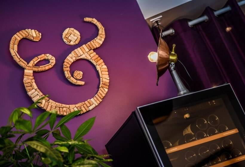 ホテル Logis Hôtels Gnàc é Pause