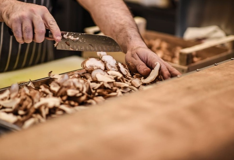 ホテル Logis Hôtels Gnàc é Pause