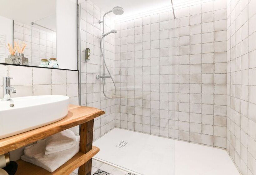 ホテル Logis Hôtels Gnàc é Pause